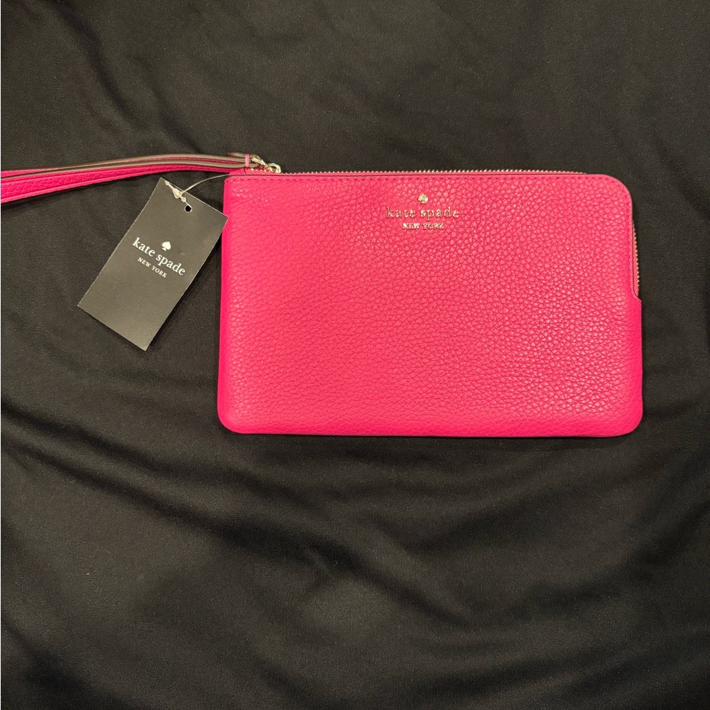 BRAND NEW WITH TAGS Kate Spade Vibrant Pink Wristlet